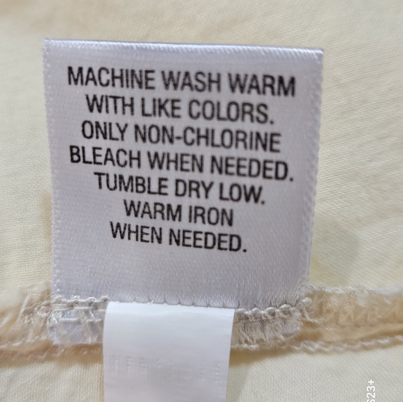 Vintage Medium Cream Top - Picture 6 of 7